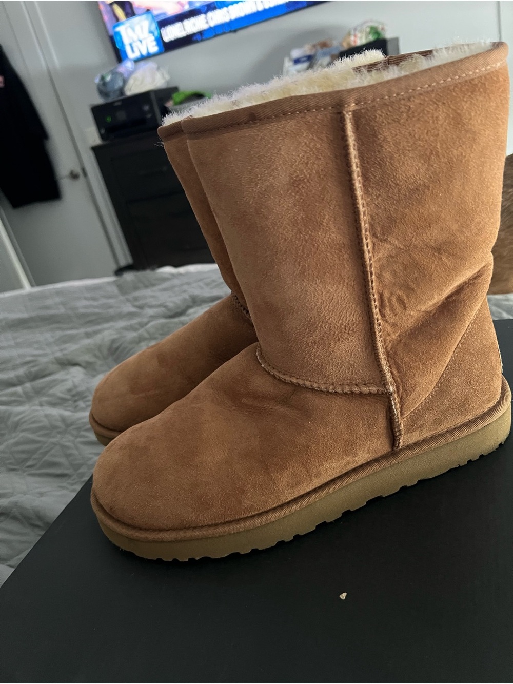 UGG Chestnut Suede Shearling Lined Short Boots new in box